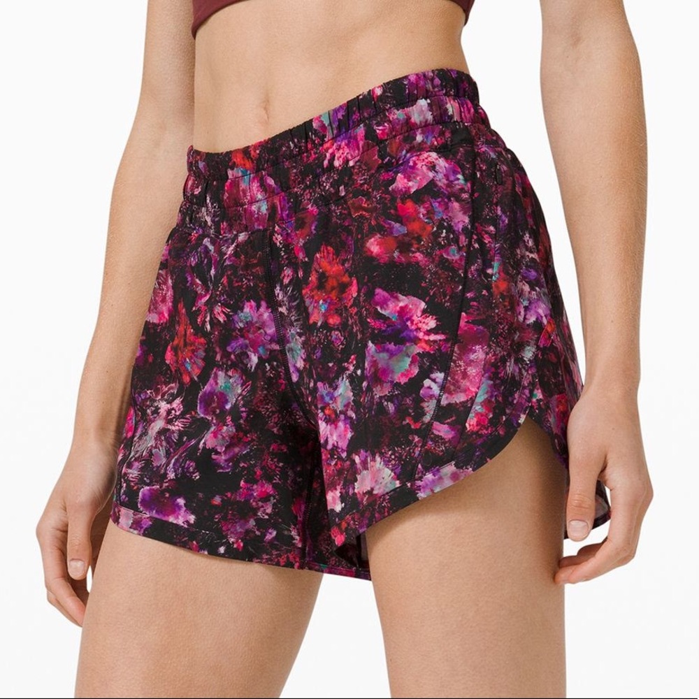 Lululemon TRACK THAT MID-RISE LINED SHORT 5"